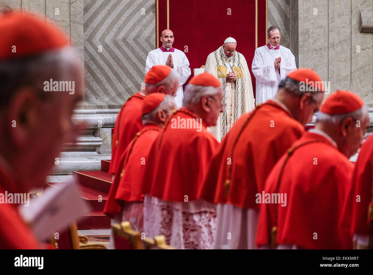 St. Peter`s Basilica, Vatican City. 11th April, 2015. Pope Francis Ceremony publication Papal Bull Holy Year of Mercy Credit:  Realy Easy Star/Alamy Live News Stock Photo